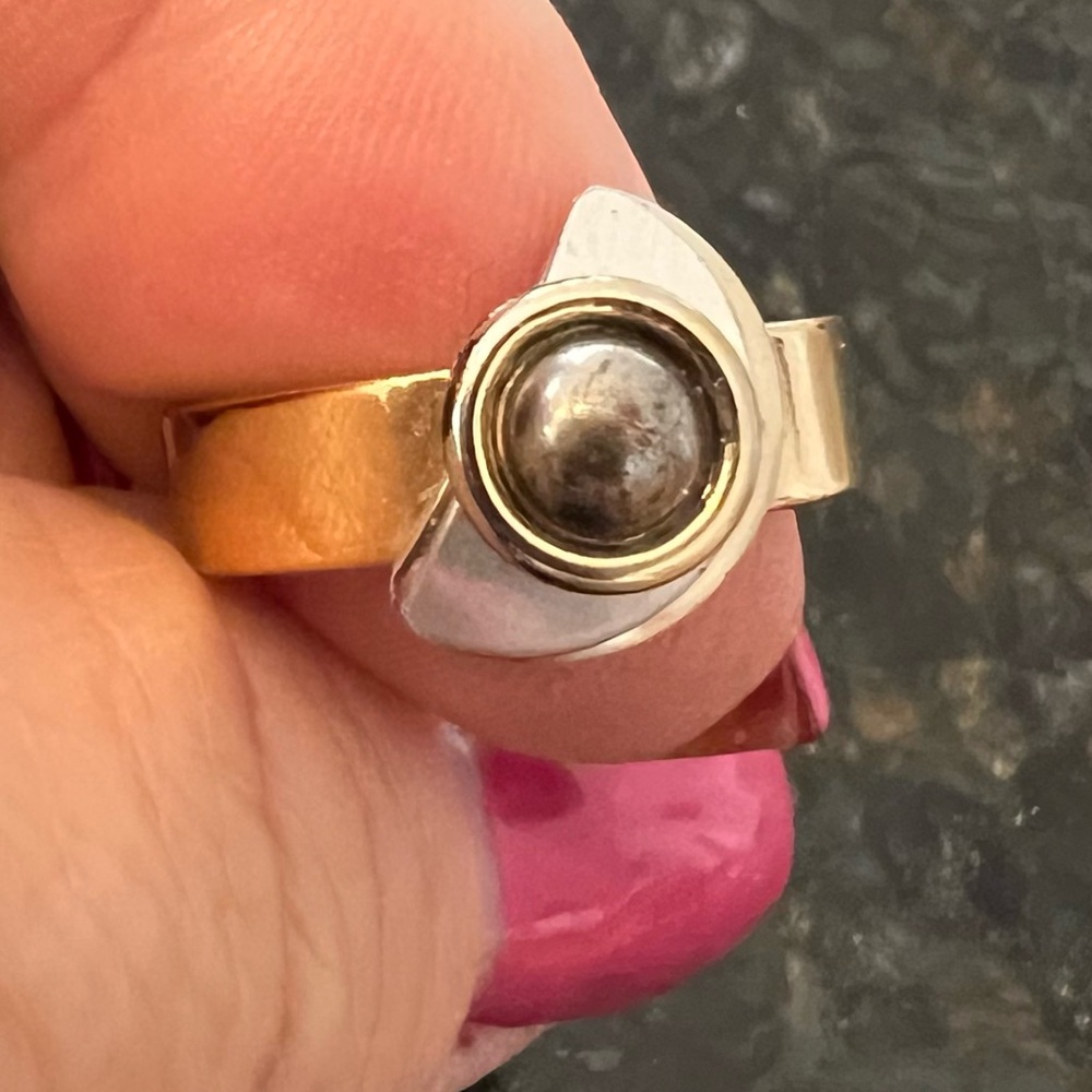 Sweet design Montreal designer ring